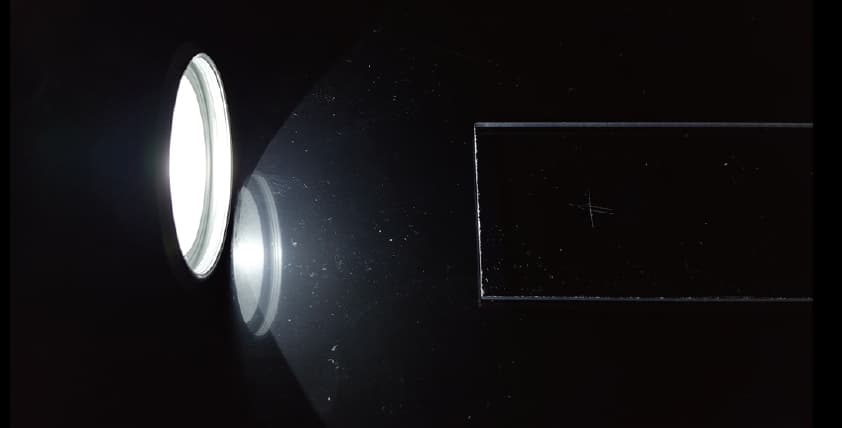 一般的なライトによる板ガラス撮像例